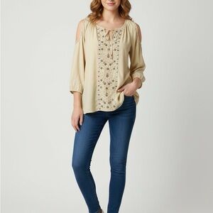 Kraft‎ Kat Women’s Beige Cold Shoulder Blouse with Floral Accents Sz. L. NWT